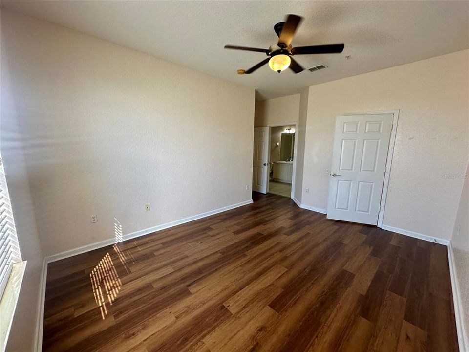 В аренду: $1,950 (3 спален, 2 ванн, 1412 Квадратных фут)