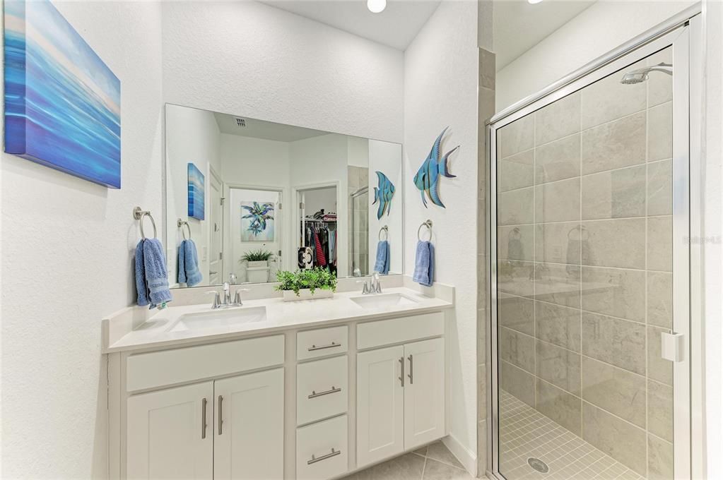 For Sale: $295,000 (3 beds, 2 baths, 1423 Square Feet)