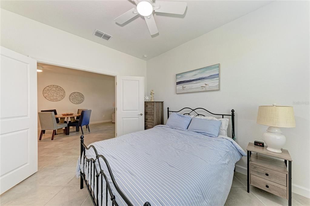 For Sale: $295,000 (3 beds, 2 baths, 1423 Square Feet)