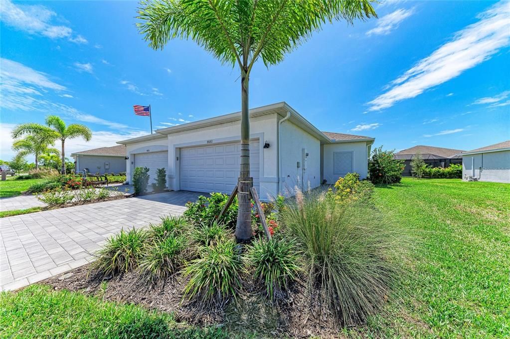 For Sale: $295,000 (3 beds, 2 baths, 1423 Square Feet)