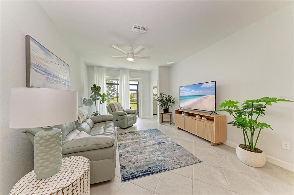 For Sale: $295,000 (3 beds, 2 baths, 1423 Square Feet)