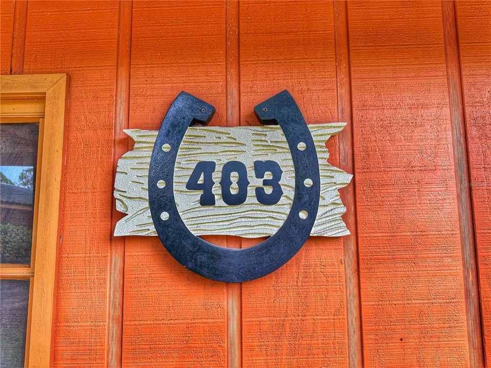 For Sale: $149,000 (1 beds, 1 baths, 737 Square Feet)