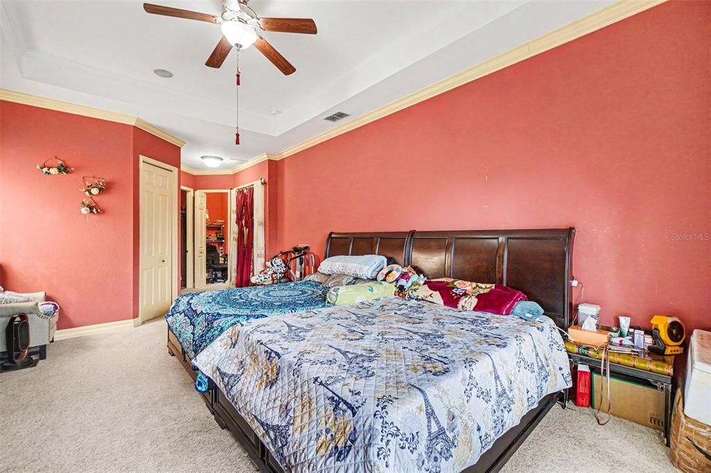 For Sale: $475,000 (3 beds, 2 baths, 2585 Square Feet)