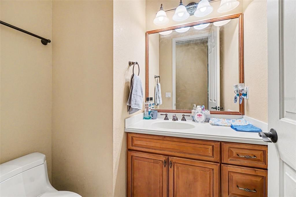 For Sale: $475,000 (3 beds, 2 baths, 2585 Square Feet)