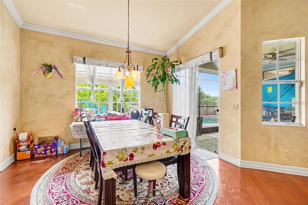 For Sale: $475,000 (3 beds, 2 baths, 2585 Square Feet)