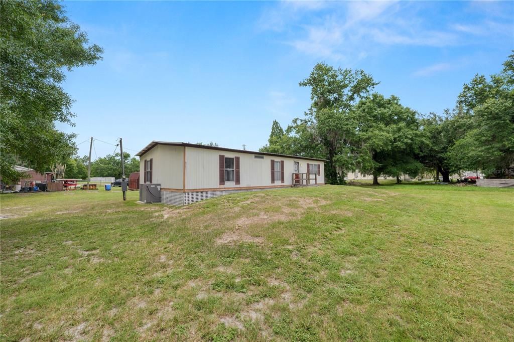 For Sale: $199,000 (3 beds, 2 baths, 1152 Square Feet)