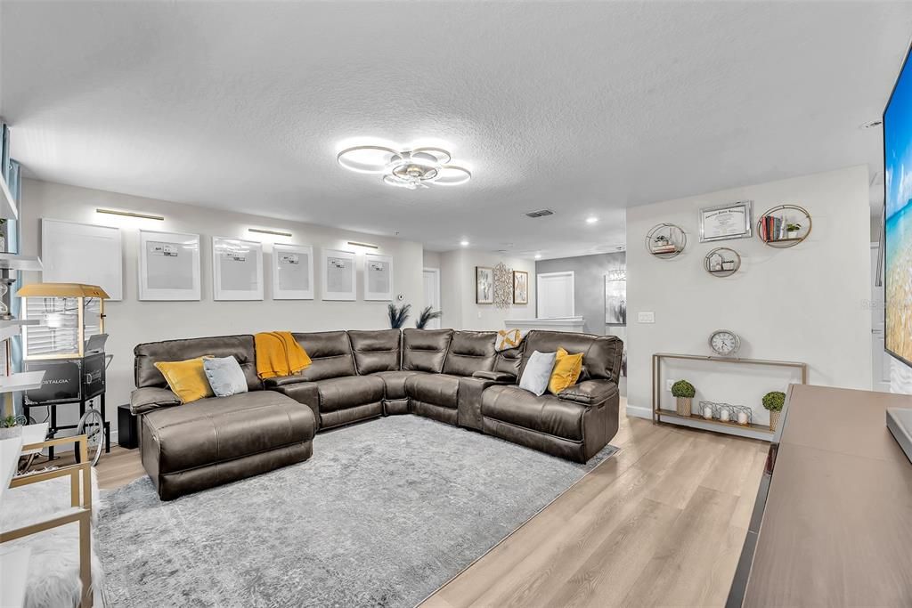 For Sale: $505,000 (5 beds, 3 baths, 3369 Square Feet)