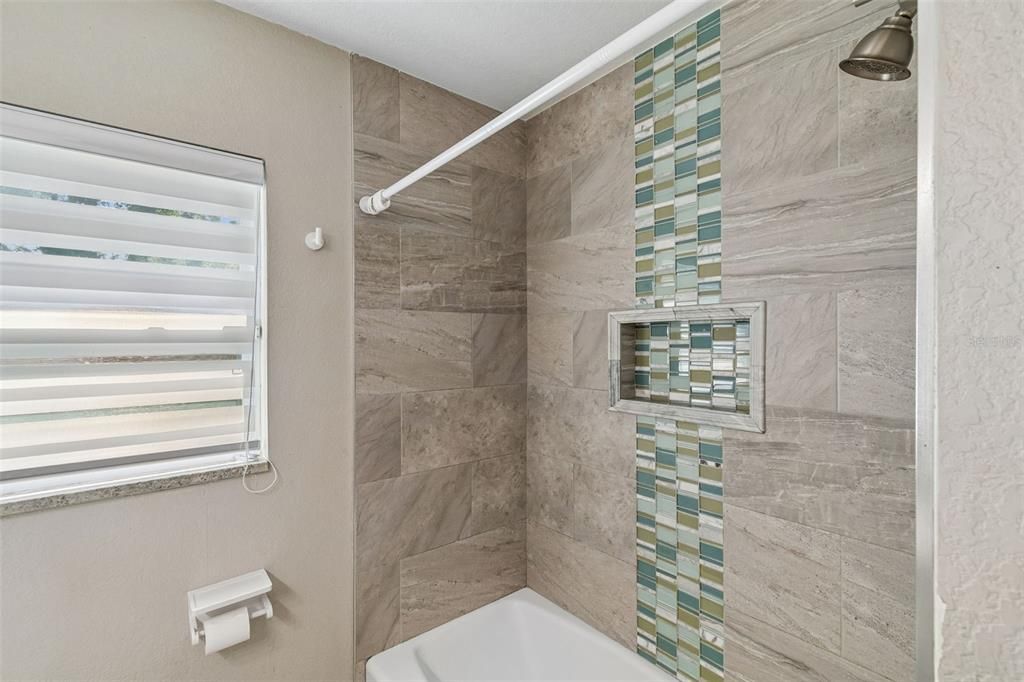 For Sale: $475,000 (3 beds, 2 baths, 1306 Square Feet)