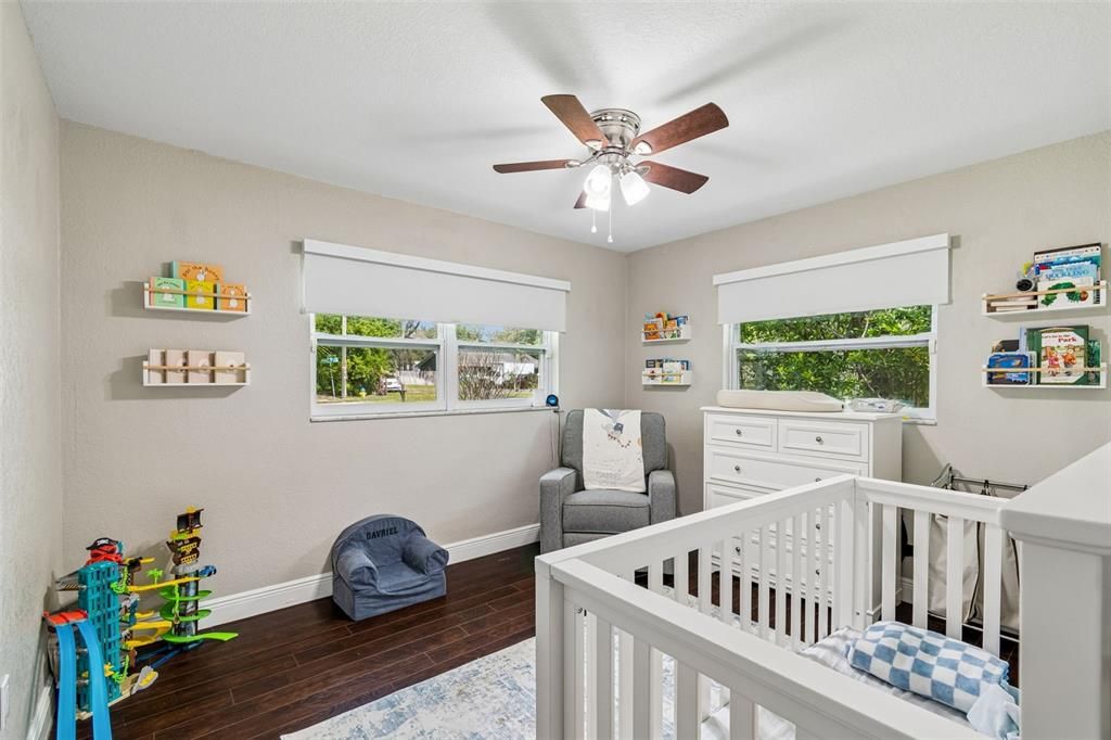 For Sale: $475,000 (3 beds, 2 baths, 1306 Square Feet)