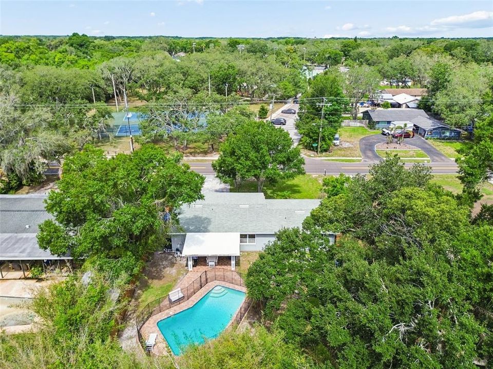 For Sale: $475,000 (3 beds, 2 baths, 1306 Square Feet)