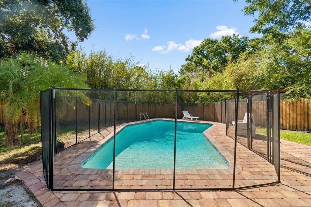 For Sale: $475,000 (3 beds, 2 baths, 1306 Square Feet)