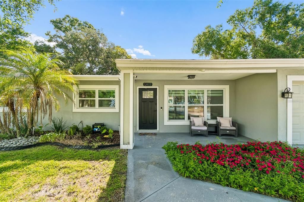 For Sale: $475,000 (3 beds, 2 baths, 1306 Square Feet)