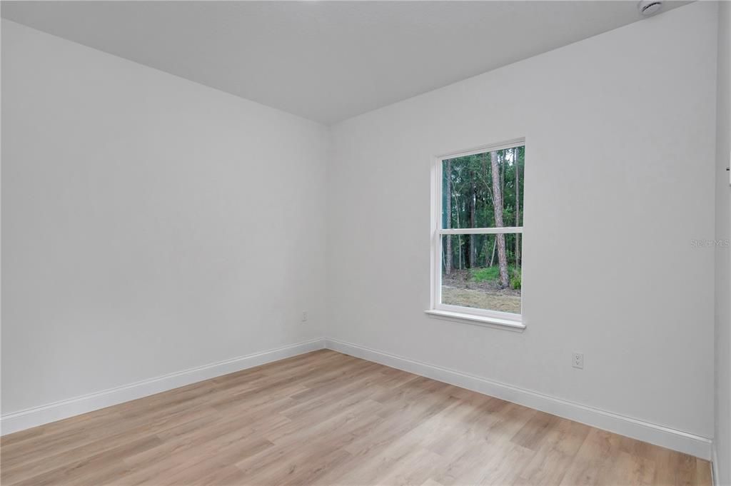 For Sale: $249,900 (3 beds, 2 baths, 1427 Square Feet)