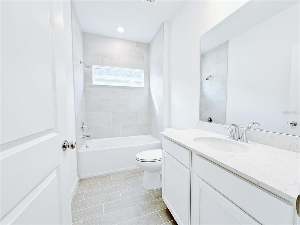 На продажу: $349,990 (4 спален, 3 ванн, 2248 Квадратных фут)