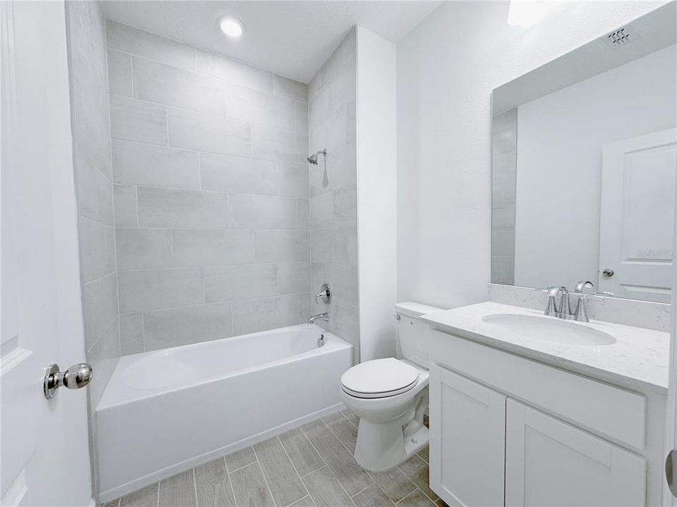 На продажу: $349,990 (4 спален, 3 ванн, 2248 Квадратных фут)