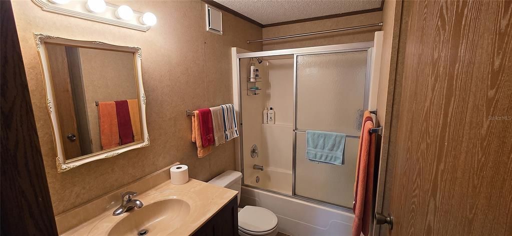 Activo con contrato: $189,900 (2 camas, 2 baños, 1152 Pies cuadrados)