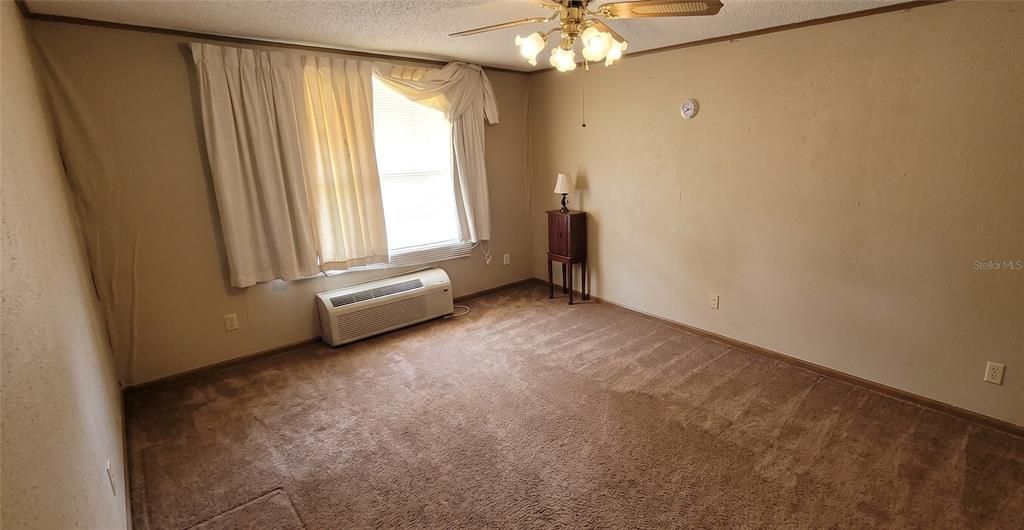 Activo con contrato: $189,900 (2 camas, 2 baños, 1152 Pies cuadrados)