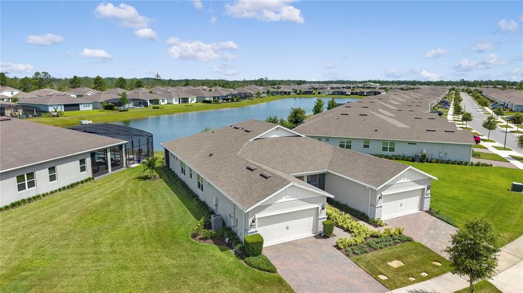 На продажу: $397,999 (2 спален, 2 ванн, 1584 Квадратных фут)