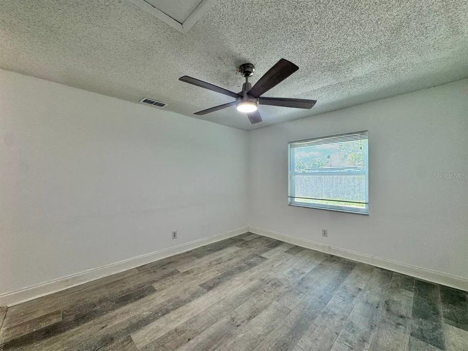 В аренду: $1,950 (2 спален, 2 ванн, 1049 Квадратных фут)