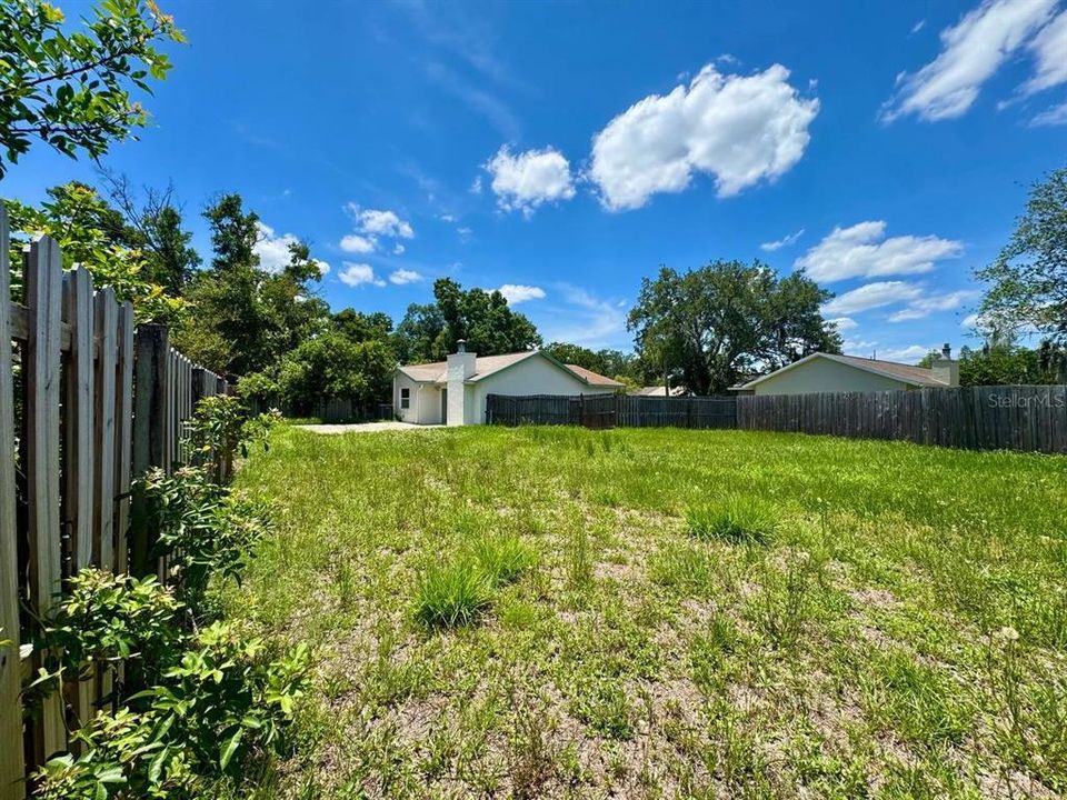 В аренду: $1,950 (2 спален, 2 ванн, 1049 Квадратных фут)
