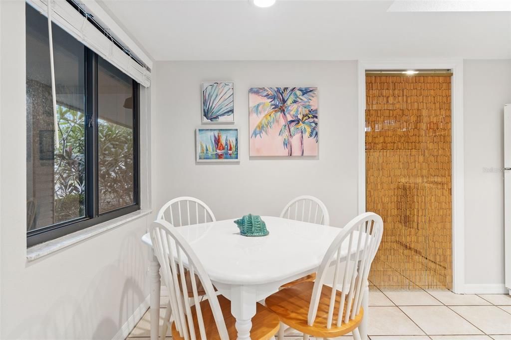 En Venta: $320,000 (3 camas, 2 baños, 1768 Pies cuadrados)