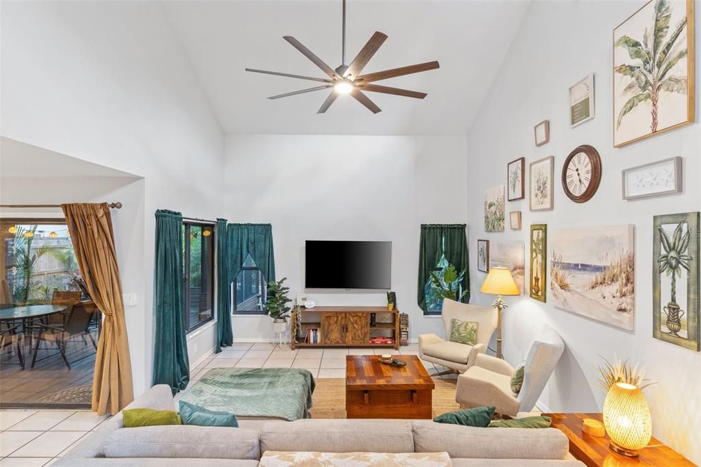 En Venta: $320,000 (3 camas, 2 baños, 1768 Pies cuadrados)