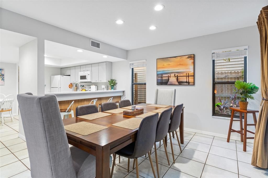 En Venta: $320,000 (3 camas, 2 baños, 1768 Pies cuadrados)