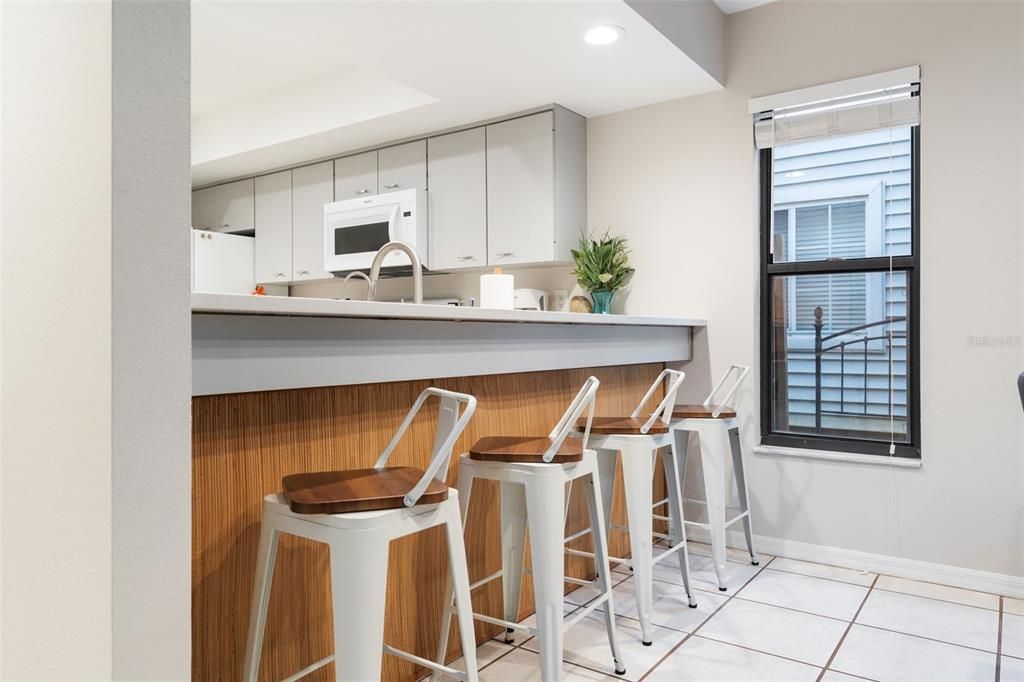En Venta: $320,000 (3 camas, 2 baños, 1768 Pies cuadrados)