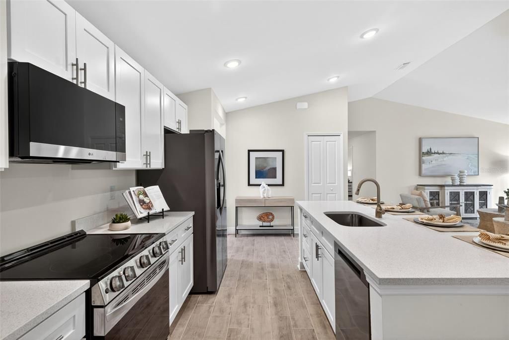 For Sale: $339,900 (4 beds, 3 baths, 1818 Square Feet)