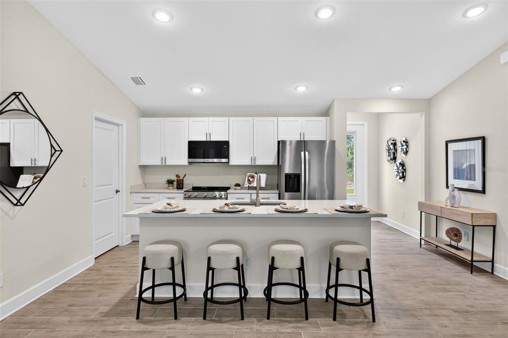 For Sale: $339,900 (4 beds, 3 baths, 1818 Square Feet)