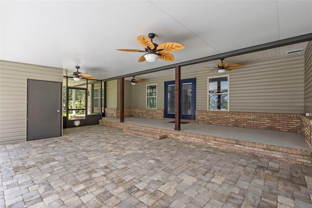 For Sale: $759,000 (3 beds, 2 baths, 2699 Square Feet)