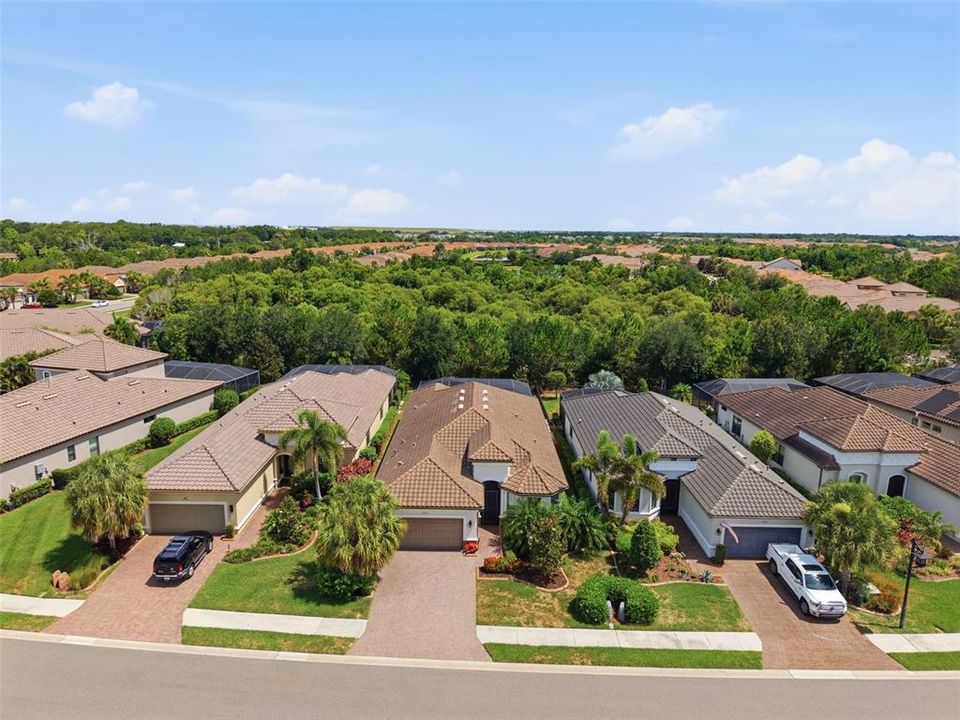 For Sale: $749,000 (4 beds, 3 baths, 2379 Square Feet)