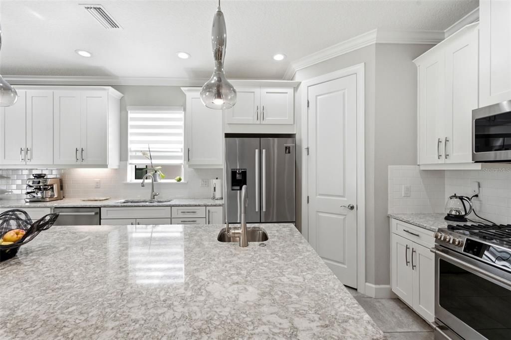 For Sale: $749,000 (4 beds, 3 baths, 2379 Square Feet)