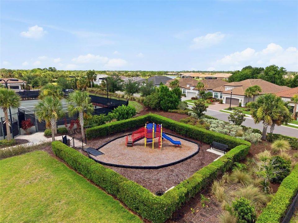 For Sale: $749,000 (4 beds, 3 baths, 2379 Square Feet)
