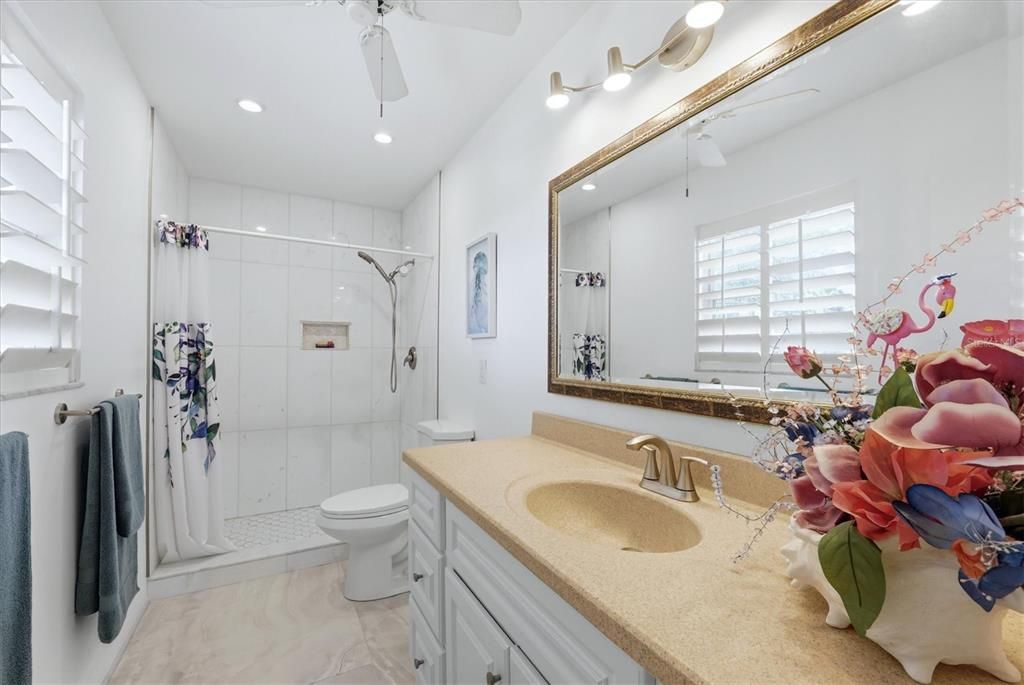 For Sale: $415,000 (3 beds, 2 baths, 1498 Square Feet)