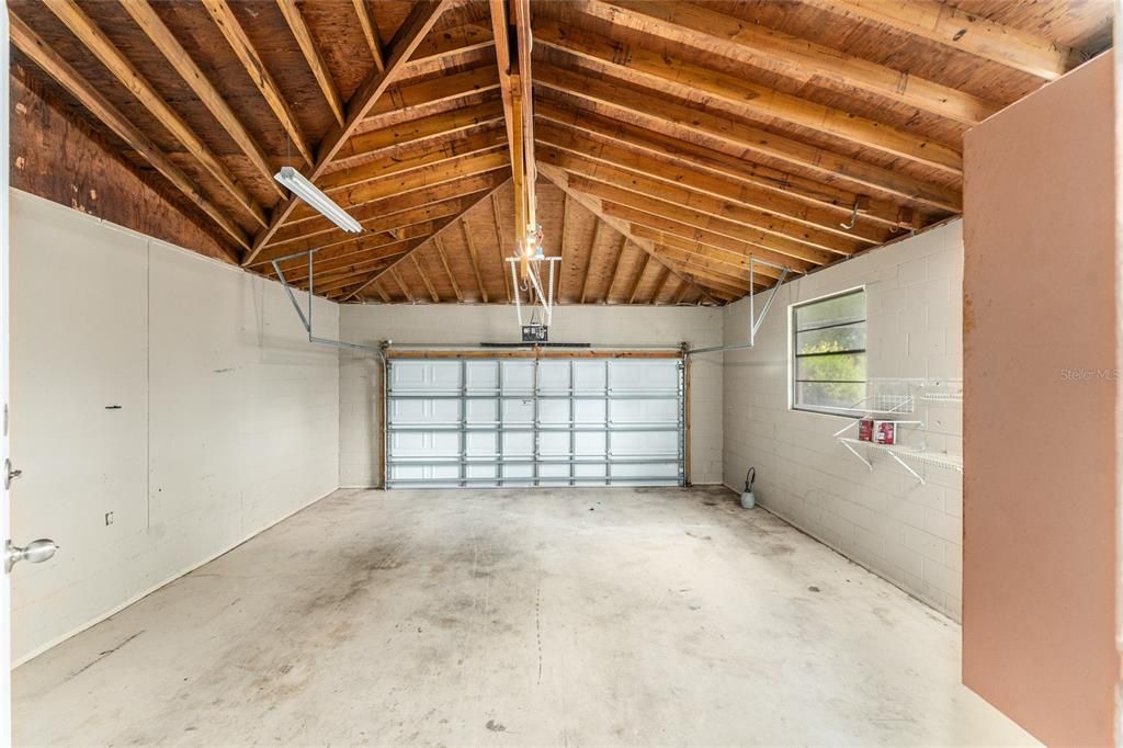 For Sale: $379,000 (4 beds, 2 baths, 1936 Square Feet)