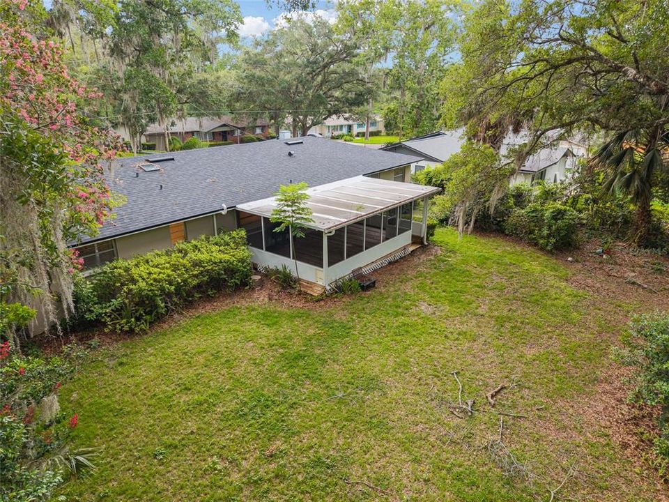 For Sale: $379,000 (4 beds, 2 baths, 1936 Square Feet)
