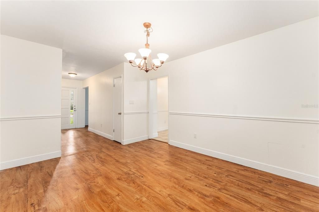 For Sale: $379,000 (4 beds, 2 baths, 1936 Square Feet)