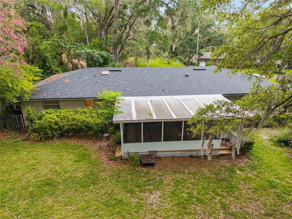 For Sale: $379,000 (4 beds, 2 baths, 1936 Square Feet)