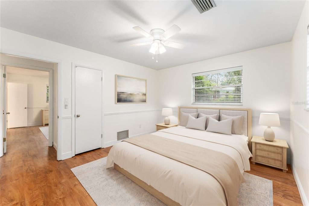 For Sale: $379,000 (4 beds, 2 baths, 1936 Square Feet)