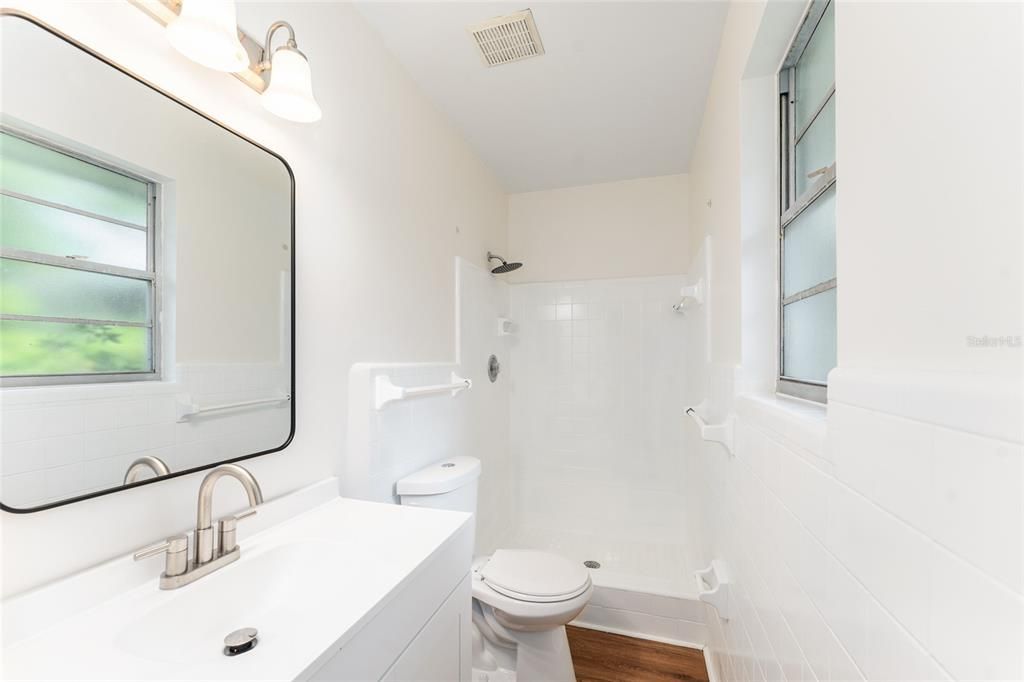 For Sale: $379,000 (4 beds, 2 baths, 1936 Square Feet)