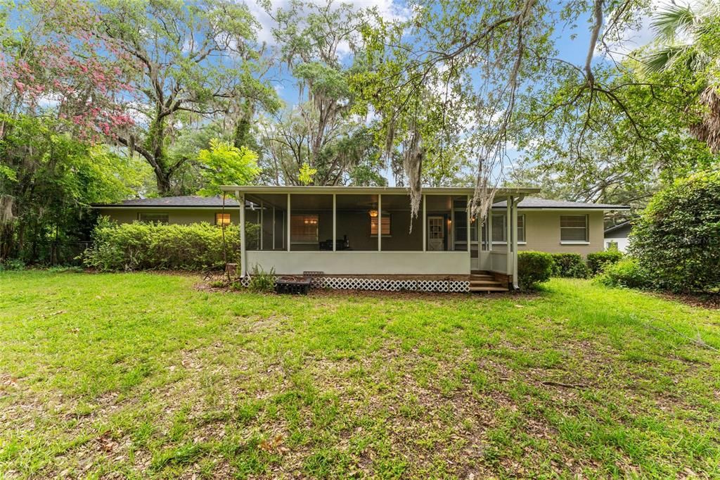 For Sale: $379,000 (4 beds, 2 baths, 1936 Square Feet)