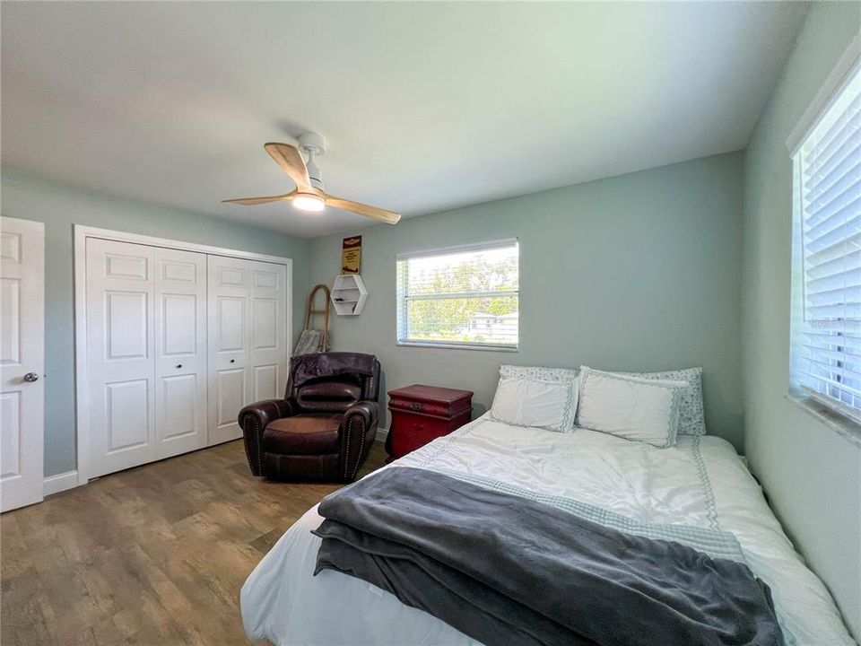 For Sale: $465,000 (3 beds, 2 baths, 1365 Square Feet)