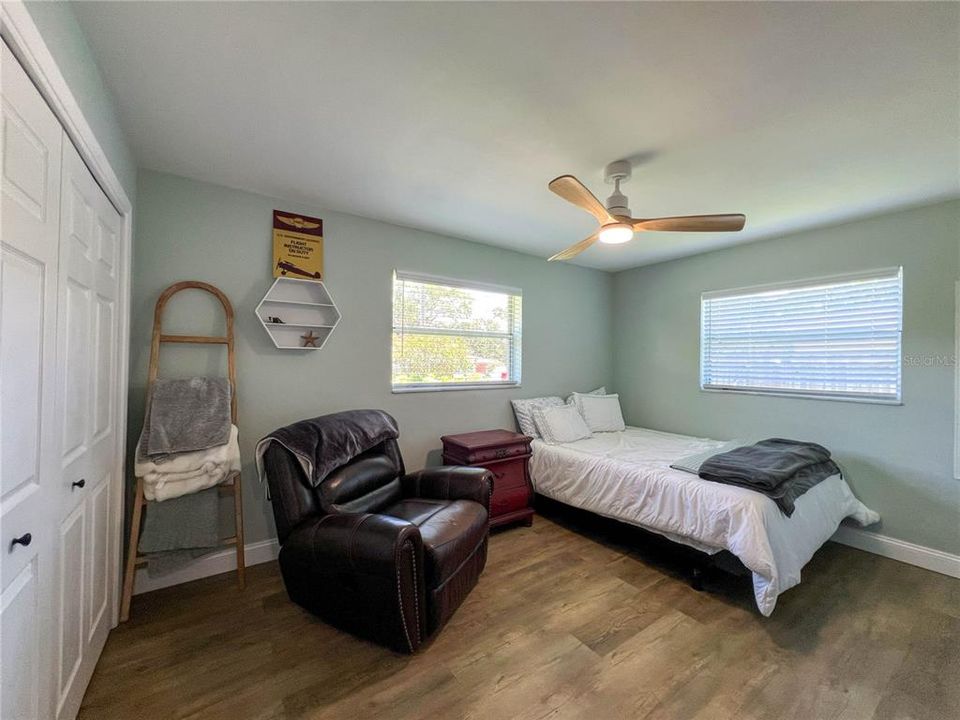 For Sale: $465,000 (3 beds, 2 baths, 1365 Square Feet)