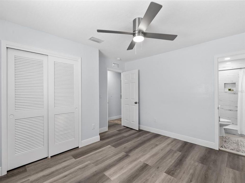 For Sale: $465,000 (4 beds, 3 baths, 1586 Square Feet)