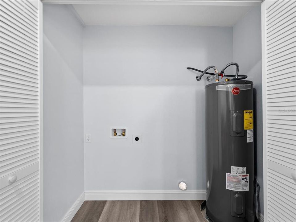 For Sale: $465,000 (4 beds, 3 baths, 1586 Square Feet)