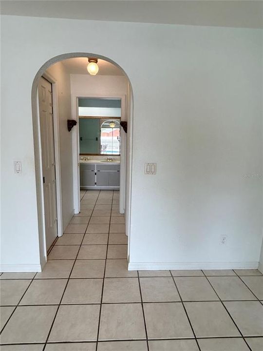For Sale: $325,000 (3 beds, 2 baths, 1998 Square Feet)