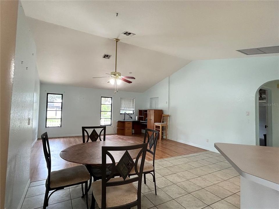 For Sale: $325,000 (3 beds, 2 baths, 1998 Square Feet)