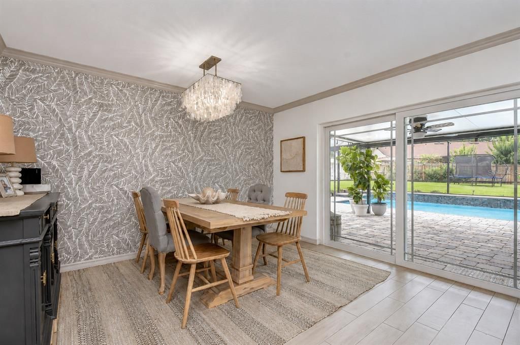 For Sale: $550,000 (3 beds, 2 baths, 1792 Square Feet)