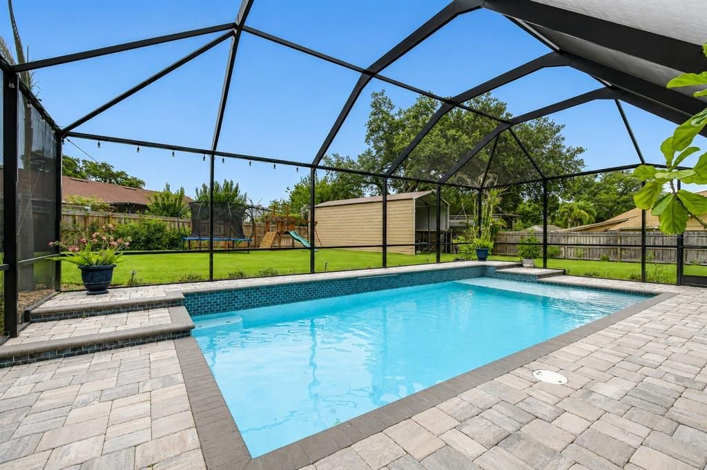 For Sale: $550,000 (3 beds, 2 baths, 1792 Square Feet)